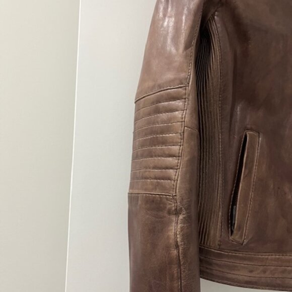 Vintage Brown Leather Motorcycle Jacket with Quilted Padding - Picture 3 of 7